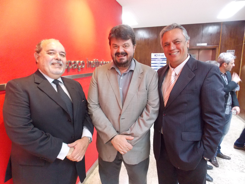 Presidente do Sinapro-MG participa de reunião do Conselho de Comunicação da ACMinas